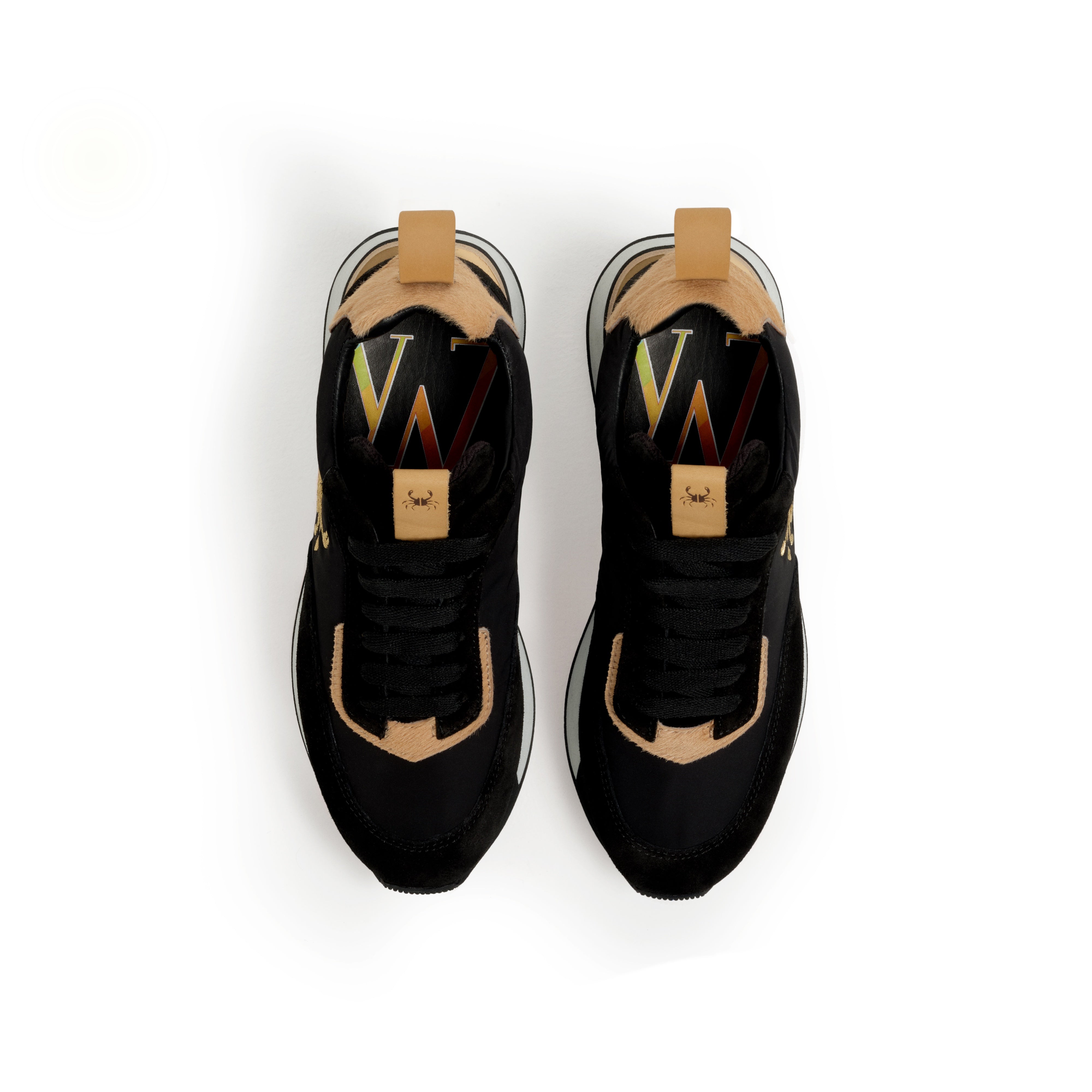 Insula Sneaker Black Gold