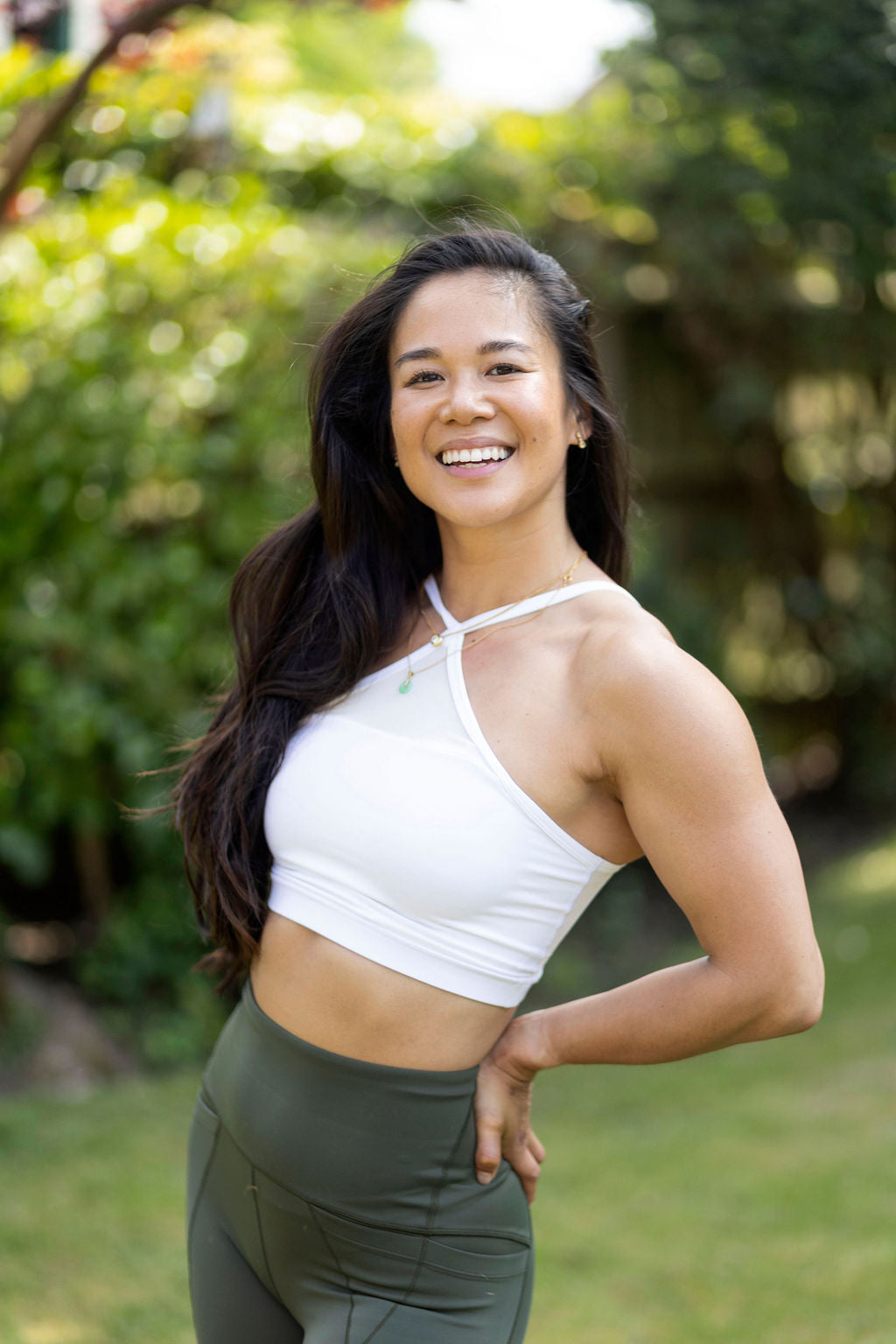 NEW AirRise Convertible v Neck Sports Bra - White