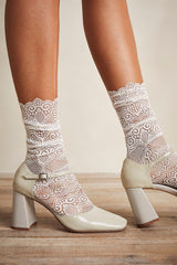 Scalloped Lace Socks - White