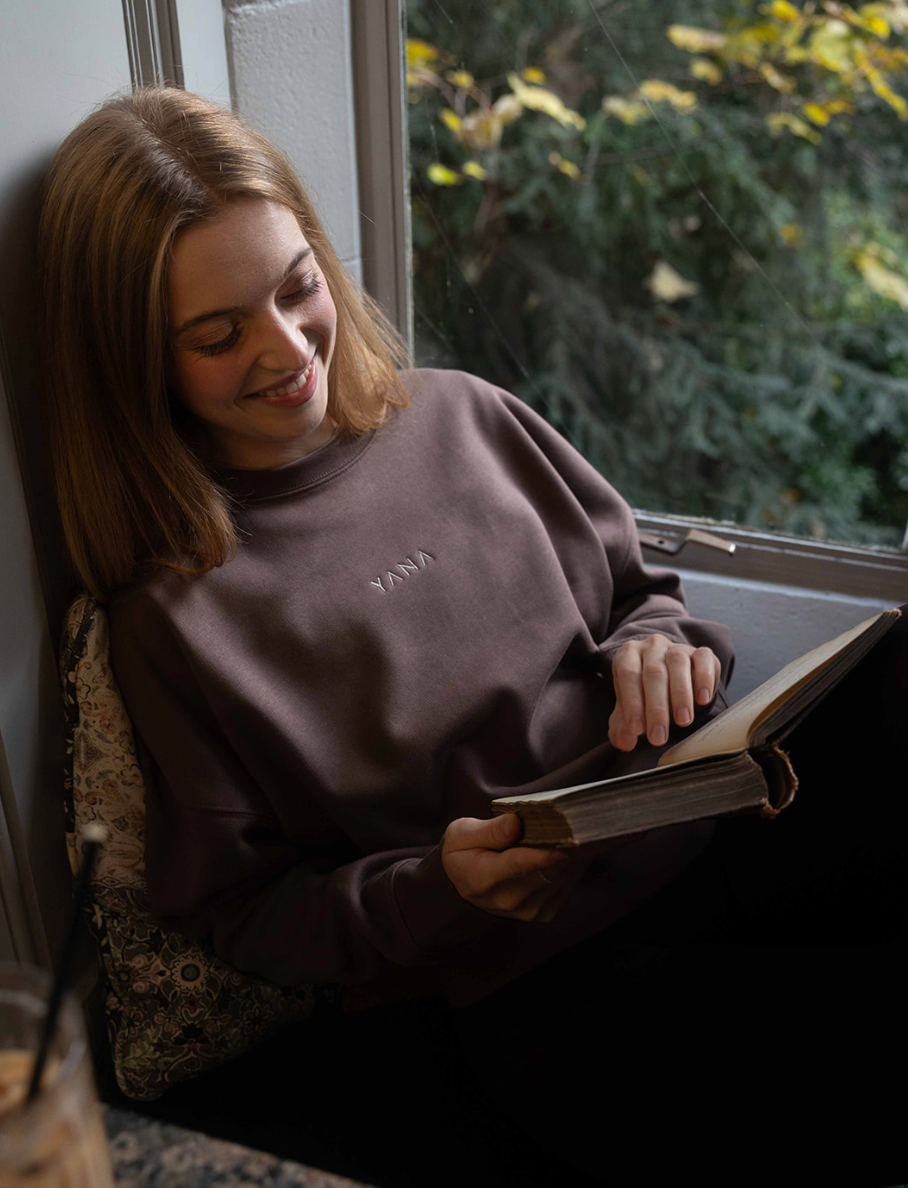 Cognac Girlfriend Sweatshirt