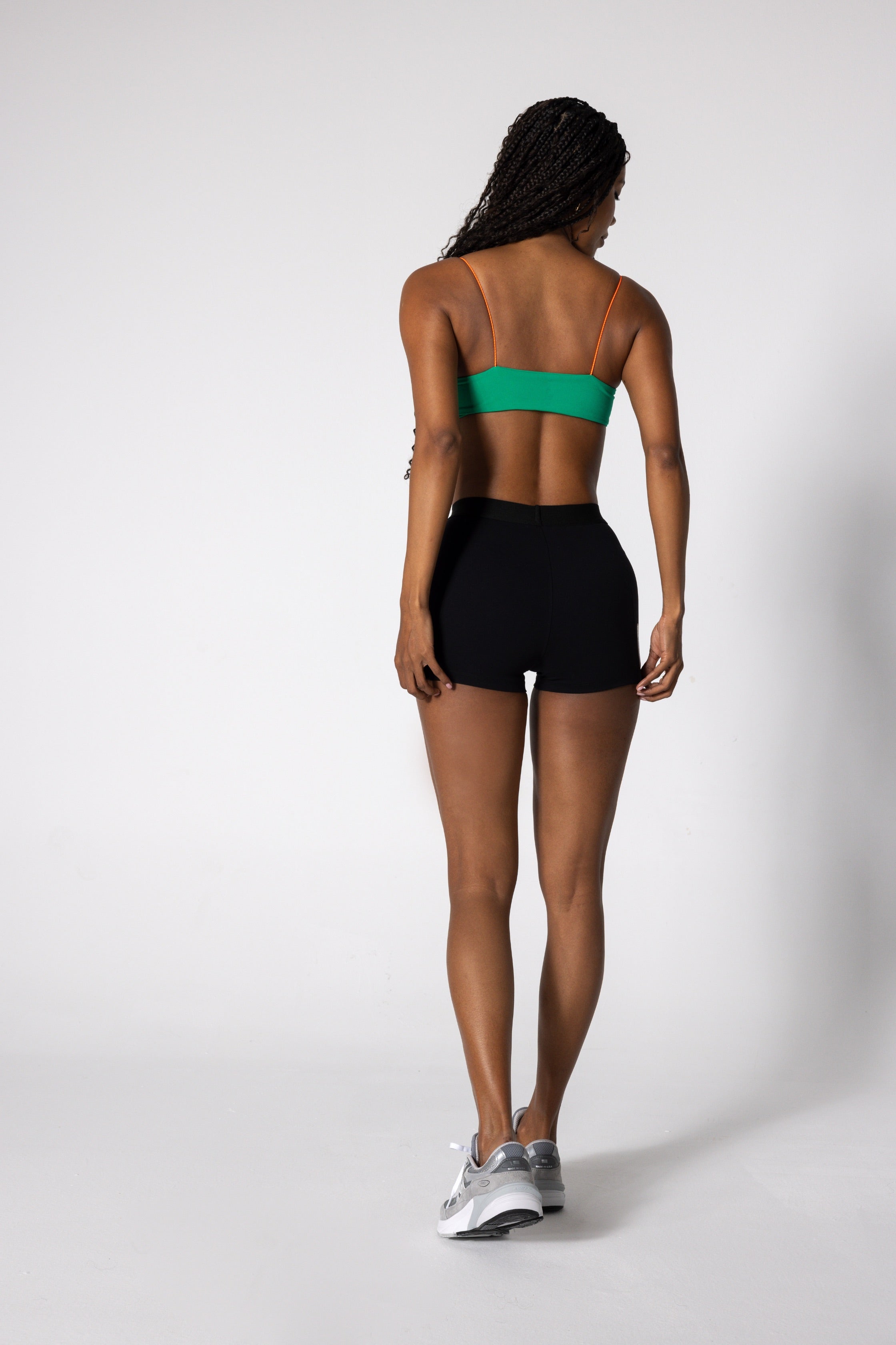 SPIN SHORTS - CHARCOAL