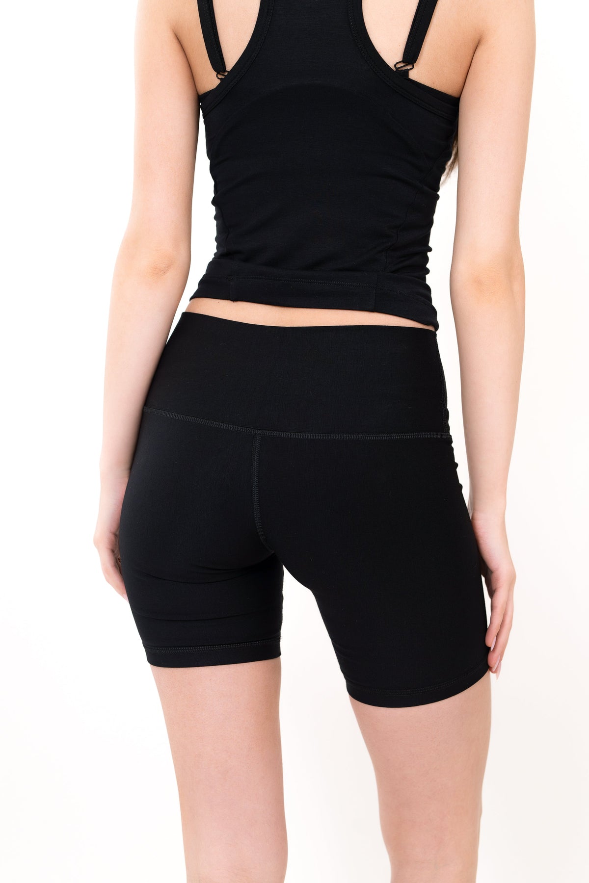 Bamboo Core Short 5"