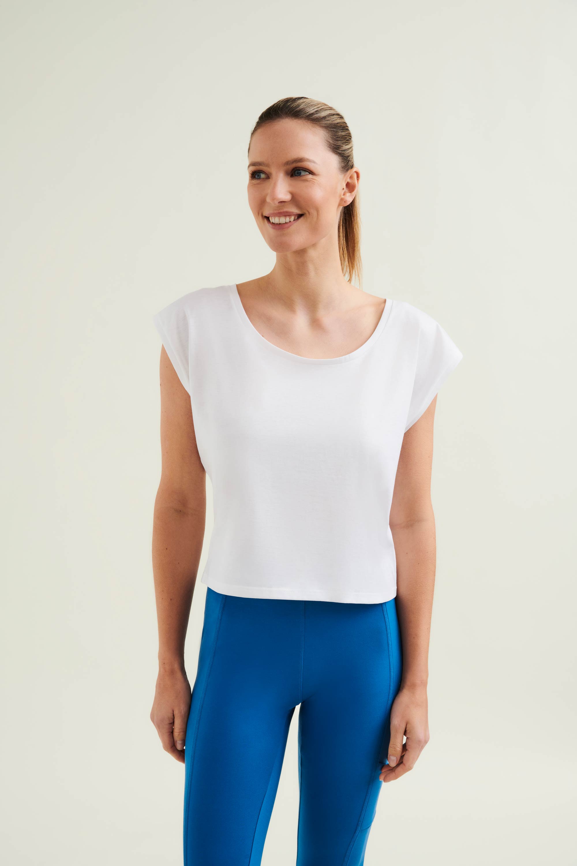 Organic Cotton Cropped Dance Vest - Diamond White - Wellicious Community Sale