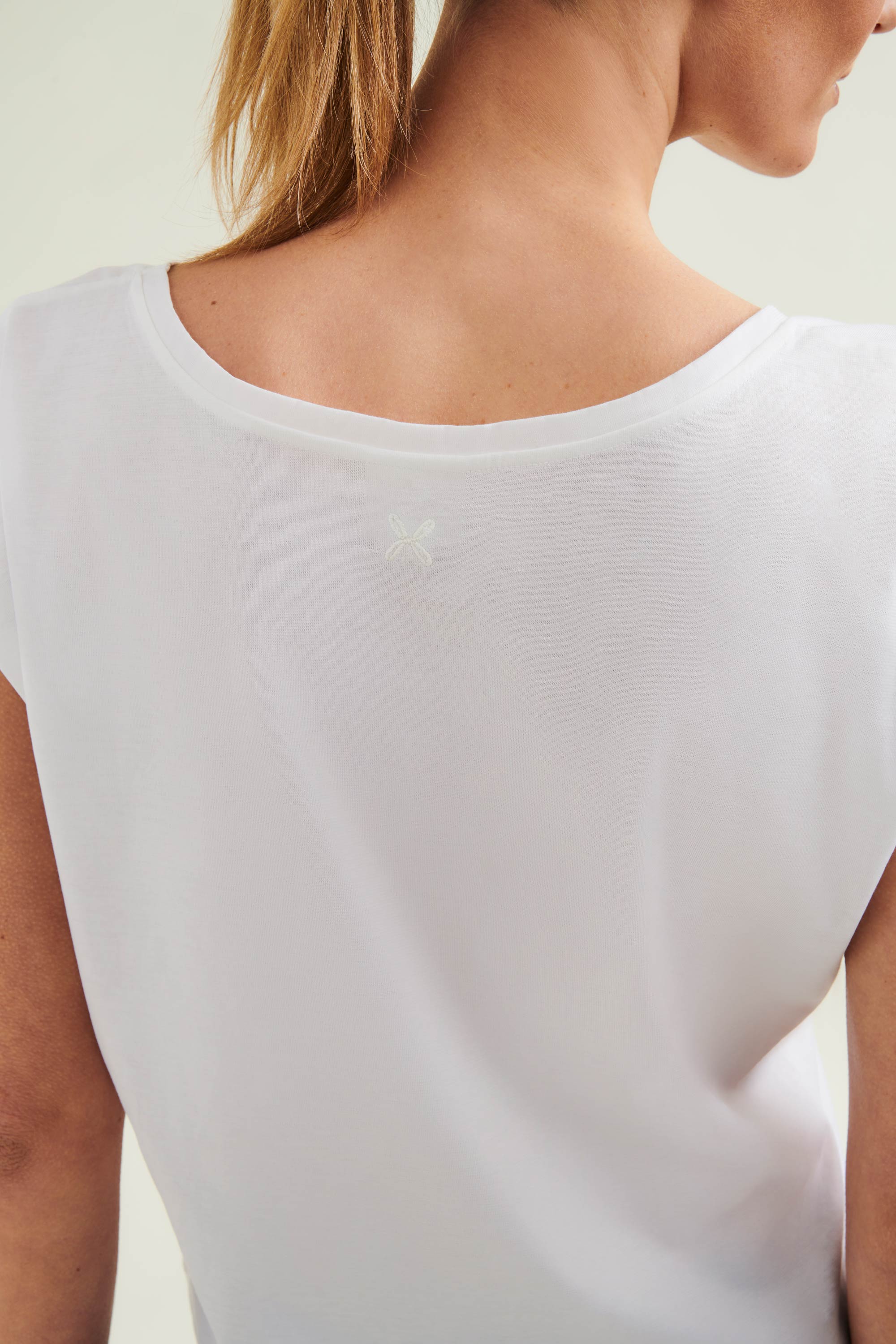 Organic Cotton Cropped Dance Vest - Diamond White - Wellicious Community Sale