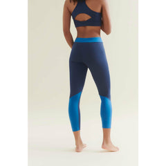 7/8 Dynamic Gym Leggings - Deep Night Blue/Shoreline Blue - Wellicious Community Sale