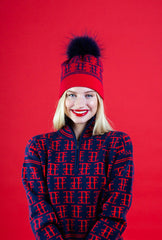 TE LOGO JACQUARD SWEATER (Slightly Cropped Fit)