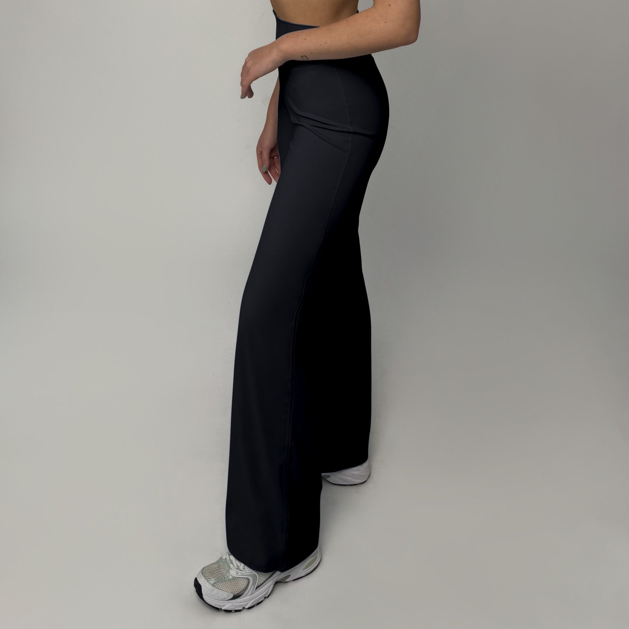 Flat Pants
