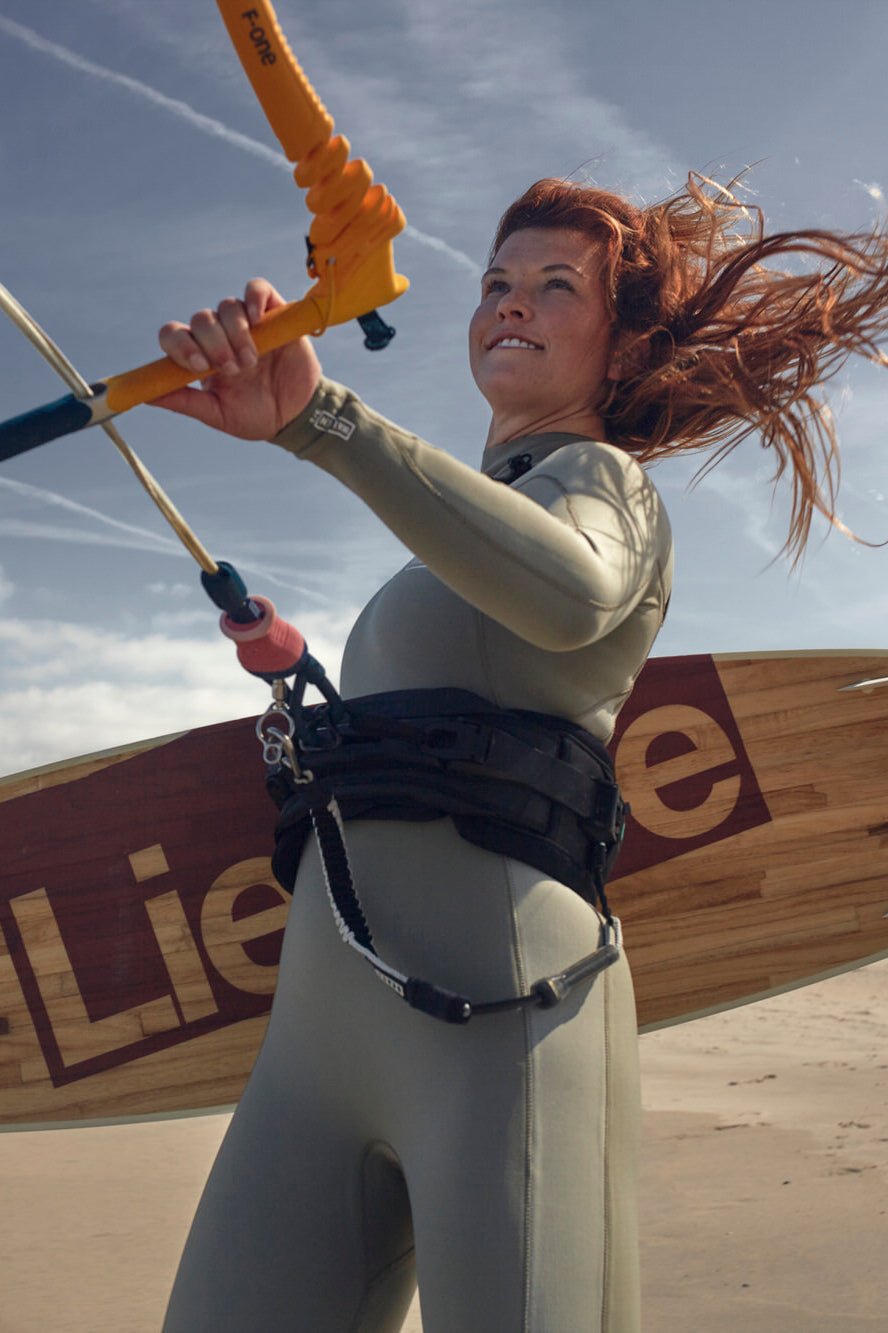 Nikki Van Dijk Wetsuit (4/3) ― Moon
