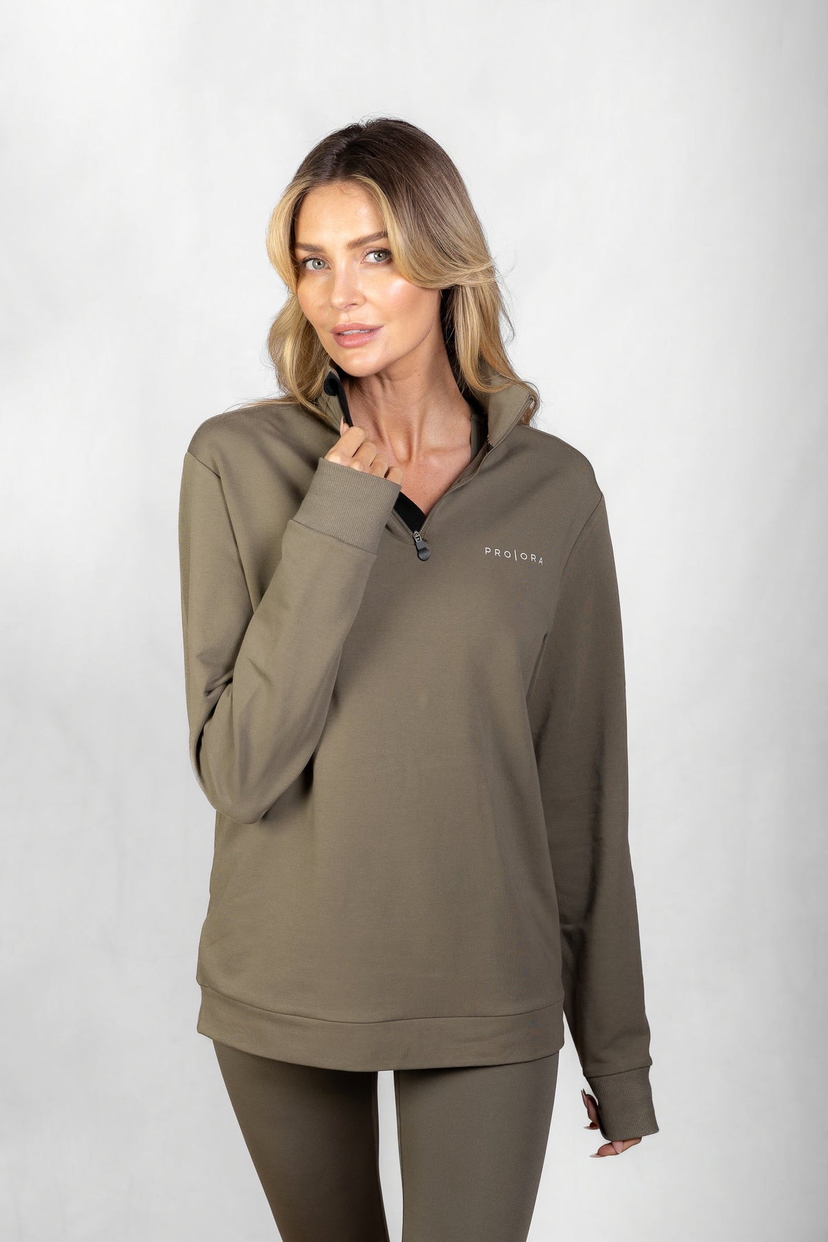 Women's Aura 1/4 Zip Sweatshirt